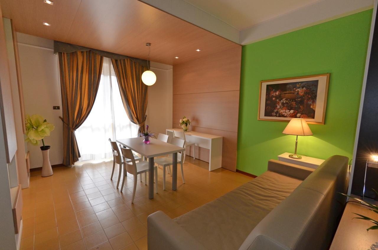 Grand Eurhotel Montesilvano Bagian luar foto