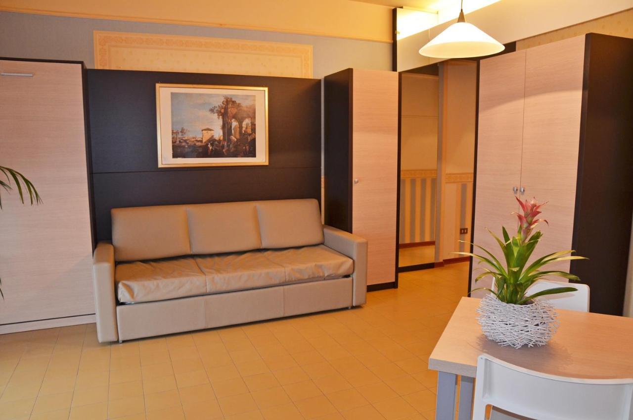 Grand Eurhotel Montesilvano Bagian luar foto