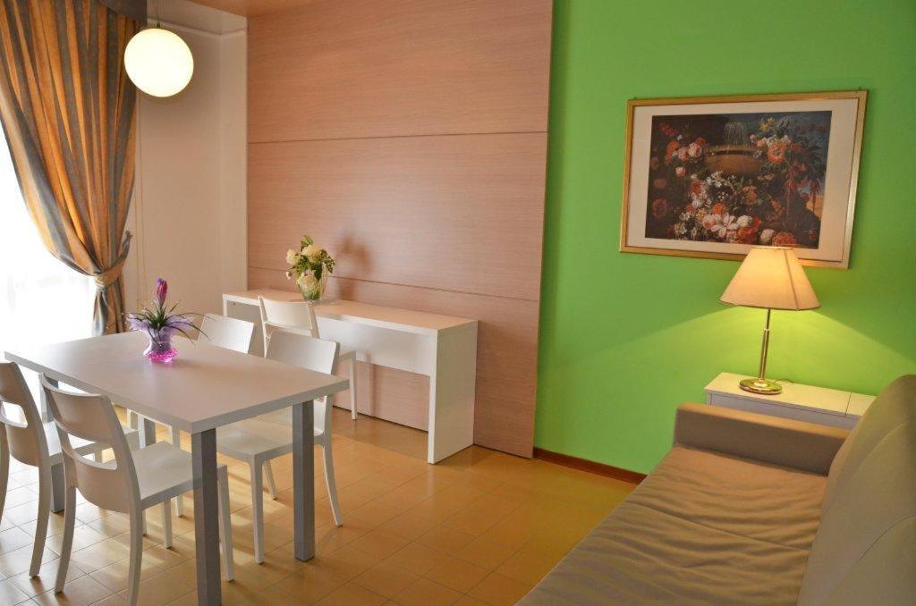 Grand Eurhotel Montesilvano Bagian luar foto