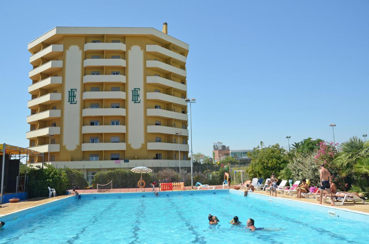 Grand Eurhotel Montesilvano Bagian luar foto